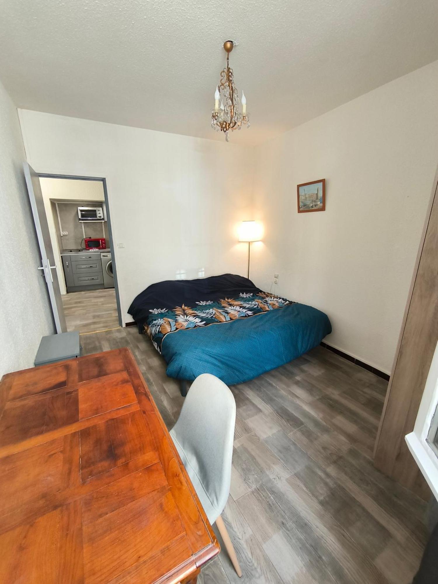 Appartement Chaleureux Dans Le Centre De Beziers Exterior photo